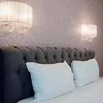 Aparthotel Uba 4*