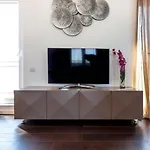 Uba 4*