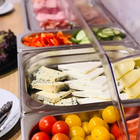 Uba Apartmanhotel 4*