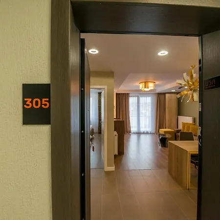 Apartmanhotel Uba 4*